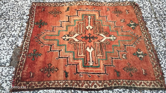 Image 1 of Handgeknüpfter Berberteppich aus Wolle, 135 x 110 cm