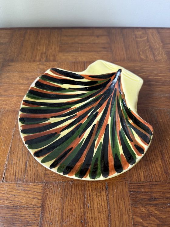 Image 1 of Cuenco/plato de baratijas con conchas marinas pintado a mano