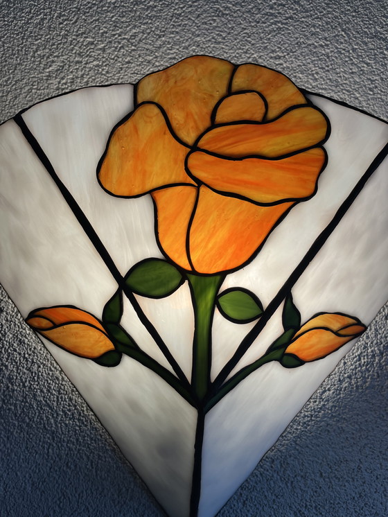 Image 1 of Vintage grote Tiffany wandlamp met rozenmotief