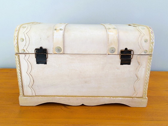 Image 1 of Piccolo contenitore in legno e pelle