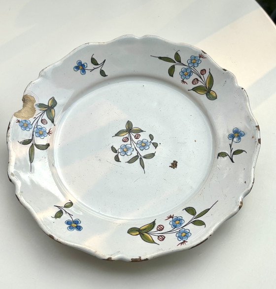 Image 1 of 2 platos antiguos del siglo XVIII