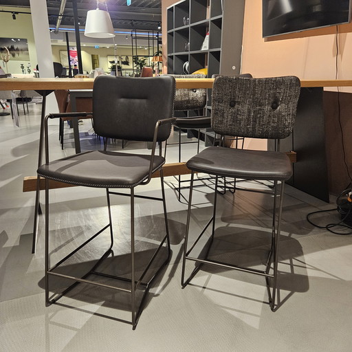 Bert Plantagie Amar bar table - 240x85 with Kiko bar stool (set of 4)