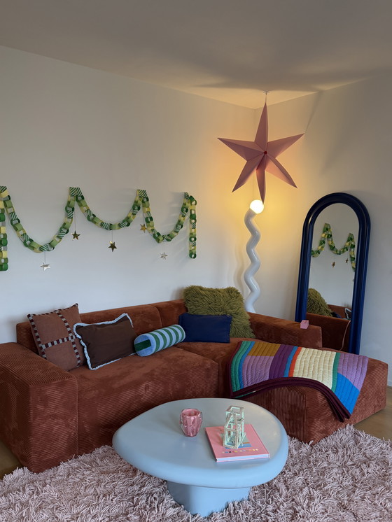 Image 1 of Naduvi Ecksofa / Hoekbank rechts, gerippter Stoff, Terrakotta 