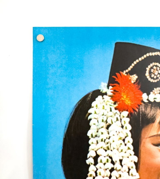 Image 1 of ✈️ Japanese Air Lines: Bangkok – Jonge Thaise danseressen – ca. 1965 – Originele poster / Plakat | 100,5 × 62,5 cm | Japan