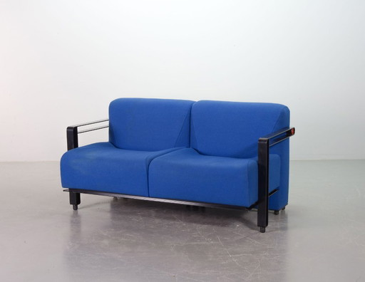 Artifort 2-Sitzer-Sofa im kubistischen Stil der Mitte des 20. Jahrhunderts mit Stahlrahmen und blauem Stoffbezug