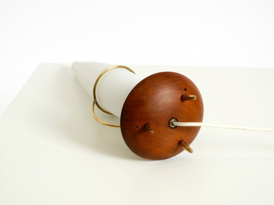 Image 1 of Large, beautiful Mid-Century Modern table lamp made of brass and teak, with a frosted glass shade | 42 cm | 16,5"