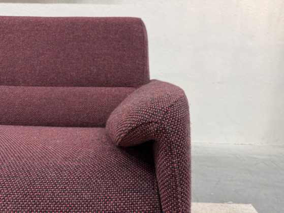 Image 1 of Leolux Felizia 3-Sitzer-Sofa, Stoff Andes, schwarz/rot