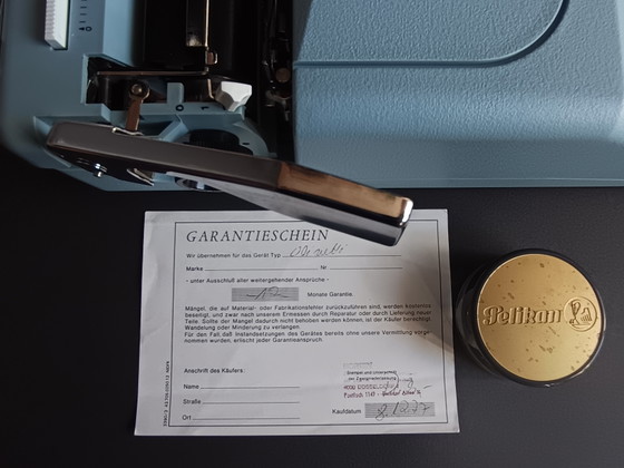Image 1 of Restored Underwood 16 (1977) typewriter – a rare example