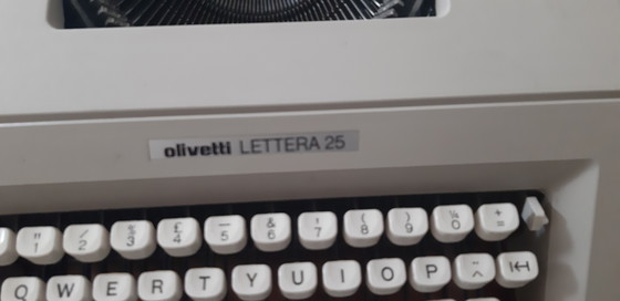 Image 1 of Typewriter with case Olivetti Lettera 25