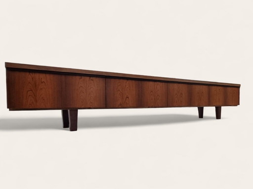 Credenza bassa di metà secolo