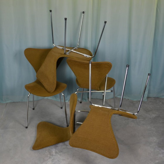 Image 1 of 5x butterfly chairs