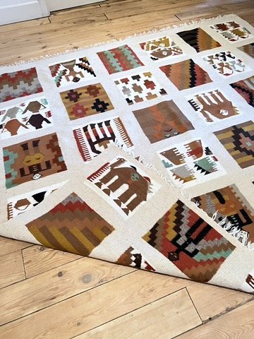 Hand-woven Kilim Gafsa Tunisia 60s 70s Animal Patterns Primitive Style Rug
