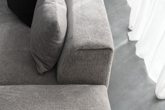 Image 1 of Otis Sofa von Moome