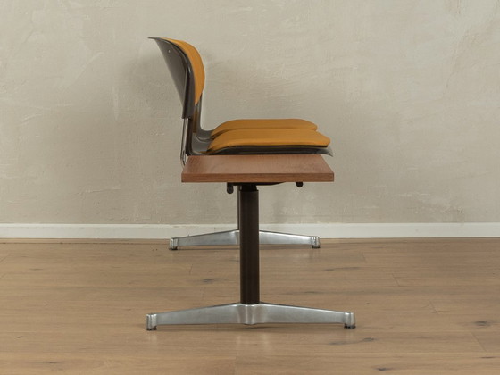 Image 1 of Space Age waiting bench by Drabert