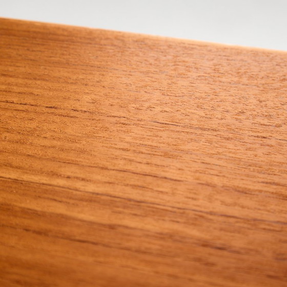 Image 1 of MK9976 Table de salle à manger restaurée en teck et chêne