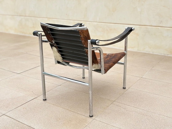LC1 Basculant Sessel Design Le Corbusier – Verstellbarer relaxsessel, Calfskin (photo 4 of 7)