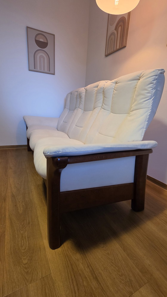 Image 1 of Ekornes Stressless Windsor 3-zitsbank – in topconditie en grondig gereinigd