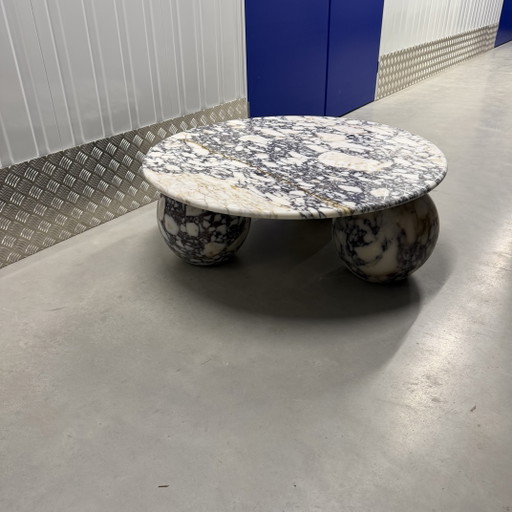 Table basse ronde en marbre Viola Calacatta