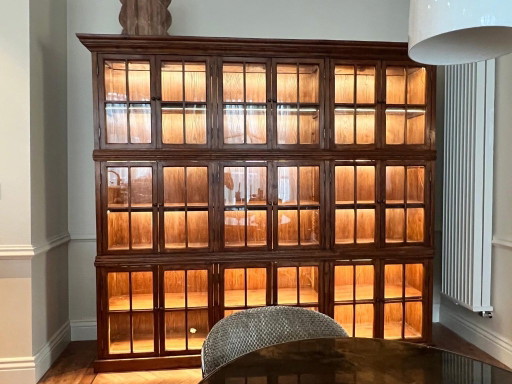 alter holländischer Vitrinenschrank