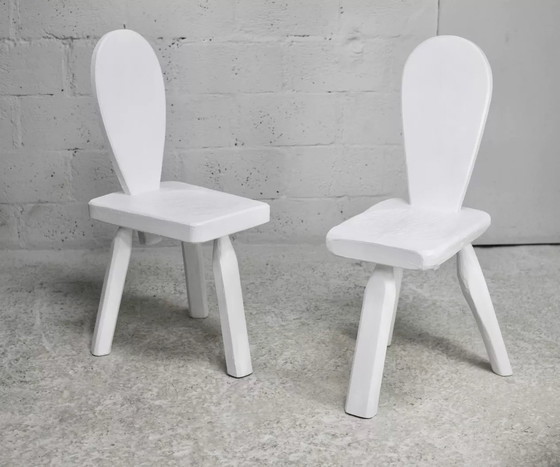 Image 1 of 2 sedie a treppiede, sedili Gouge, brutalisti