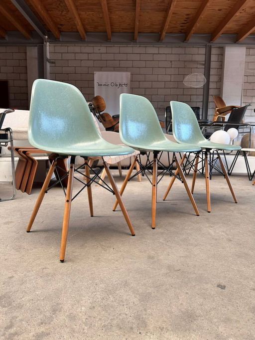 6x Vitra DSW fiberglas
