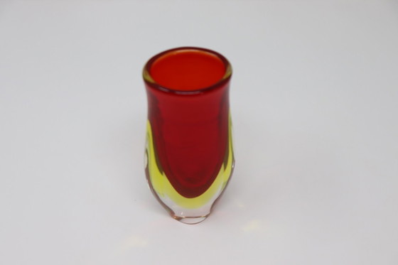 Image 1 of Kleine Vase aus Muranoglas, Italien, 1960er