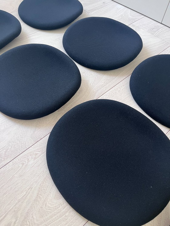 Cuscini per la sedia Vitra Eames Wire Chair DKR5 (set da 8) – Sedie da pranzo, Textile (photo 3 of 7)
