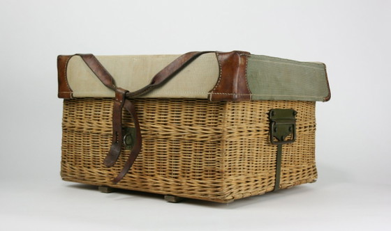 Een proviandmand van wilgentakken en canvas – Opbergkast, Leather, Metal (photo 9 of 12)