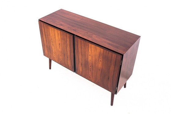 Image 1 of Kommode aus Palisanderholz, entworfen von Gunni Omann, Dänemark, 1960er Jahre.