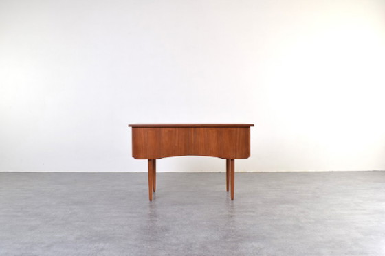 Escritorio danés de teca de mediados de siglo, década de 1960. – Wood (photo 8 of 20)