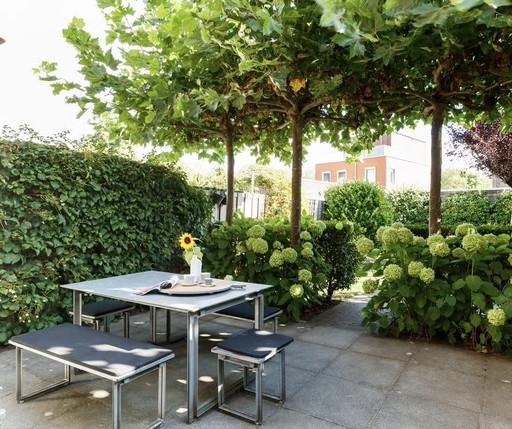 Set da giardino moderno