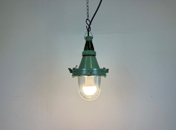 Image 1 of Lampada a sospensione sovietica industriale verde, anni '60