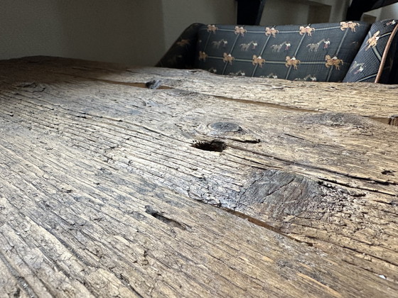 Image 1 of Robuster Esstisch aus Holz mit Stahlfüßen – Maßanfertigung