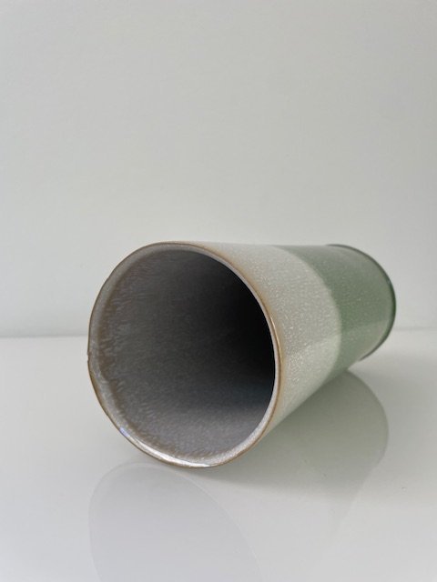 Image 1 of Vase en céramique fait main - émail gris et vert de mer