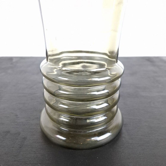 Vintage Copier Art Deco vase 1930s ribbed smoked glass, Brown (photo 3 of 7)