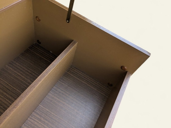 Image 1 of Une rareté ! Armoire à roulettes de couture vintage des années 70 - dessus ouvrant, utilisation polyvalente, design Mid Century