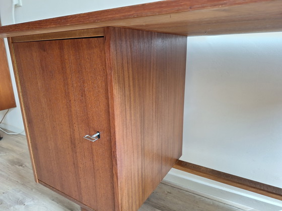 Image 1 of Schöner dänischer Schreibtisch