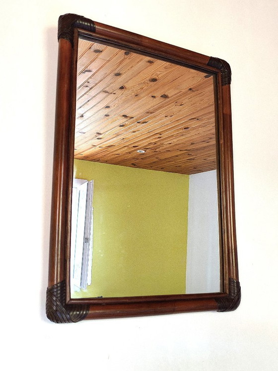 Antieke spiegel gemaakt van bamboe en gevlochten leer. – Leather, Bamboo (photo 5 of 11)