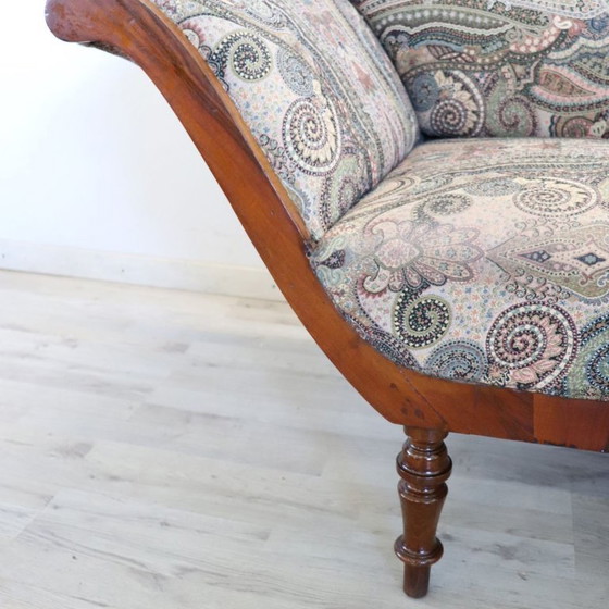 Image 1 of Antieke kleine sofa of chaise longue van walnoothout, Italië, 19e eeuw