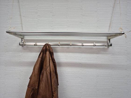 Image 1 of Aluminium Kapstok: Vintage Wandkapstok Met Legplank