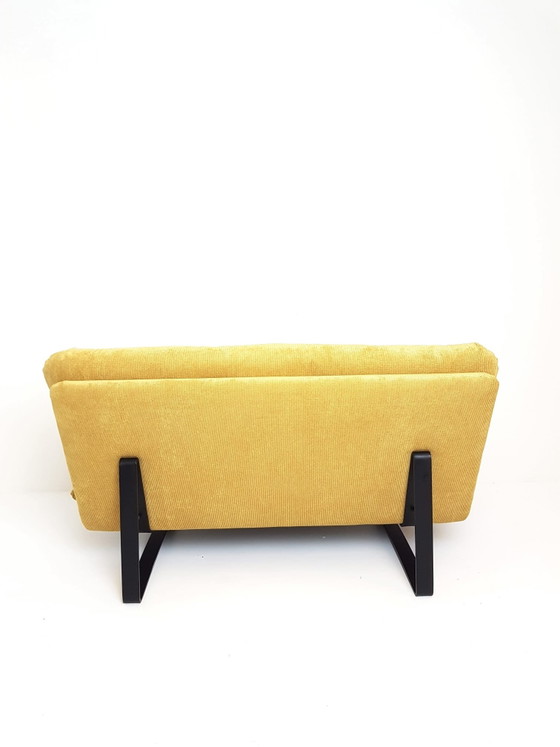 Artifort Kho Liang Le Bank 1,5 Zit Nieuw Gestoffeerd Gele Rib – 2 zitsbanken, Metal, Textile, Vintage (photo 8 of 15)