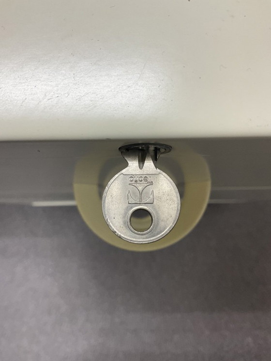 Image 1 of Escritorio Grahis de Tecno - Osvaldo Borsani, años 70