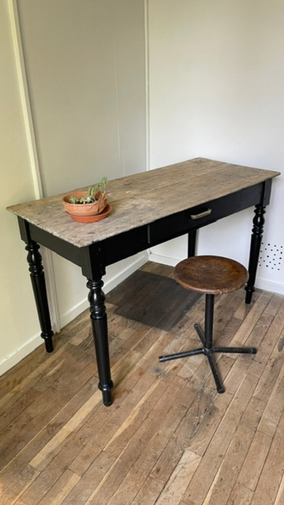 Antiker Schreibtisch im Louis Philippe Stil – Wood (photo 22 of 43)