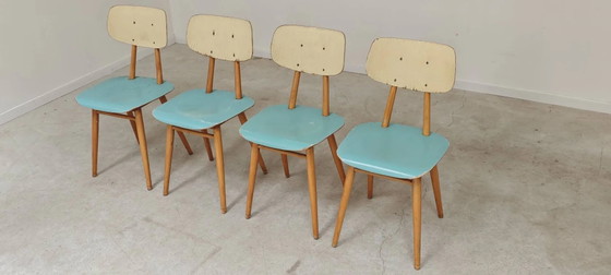 Lot de 4 chaises en bois bleu clair TON Bystrice (Thonet), lot 2. – Chaises de salle à manger, Wood (photo 11 of 22)