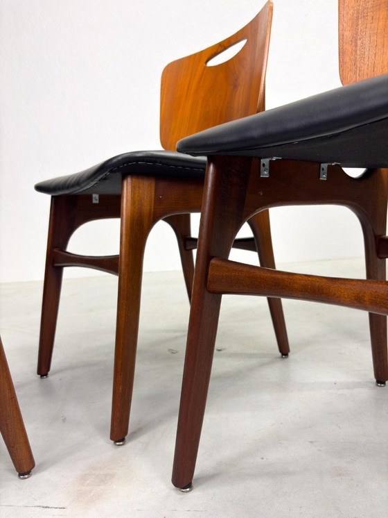 Image 1 of Set of Mid-century Dining Chairs in Danish Design