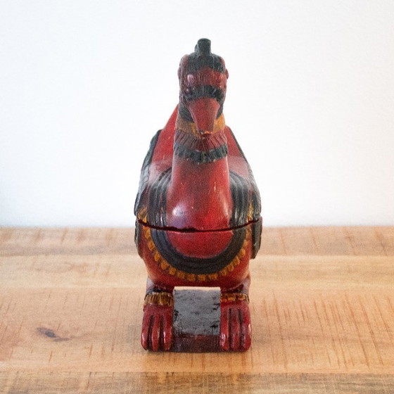 Image 1 of Statuetta vintage in legno raffigurante un drago/gallo, in una scatola unica, arte popolare asiatica.