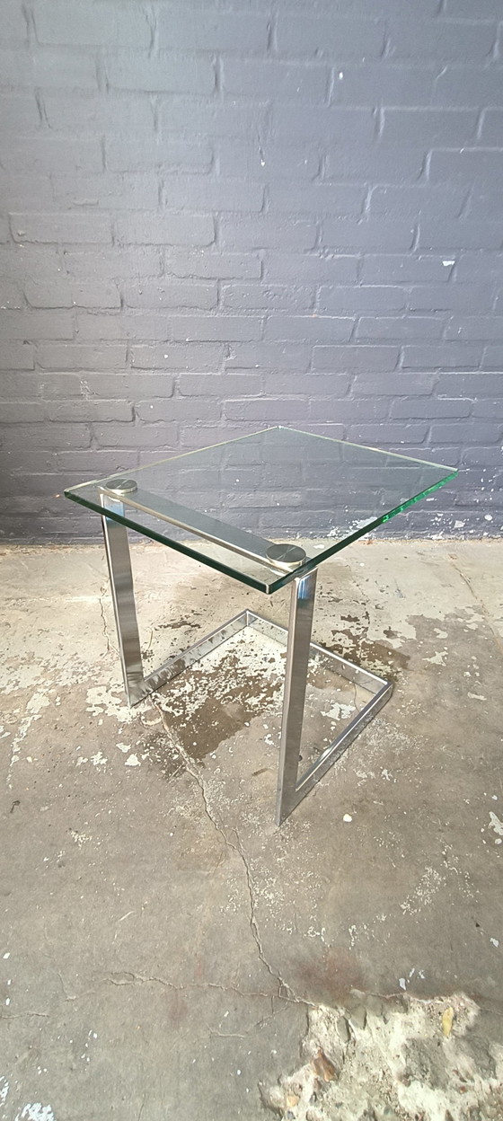 Image 1 of Tavolino laterale modernista Gebra in vetro cromato.