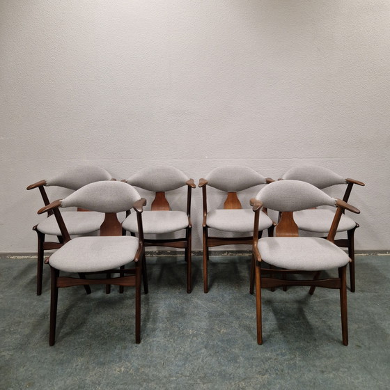 Image 1 of 6 Kuhhornstühle, neu bezogen von Awa Louis van Teeffelen