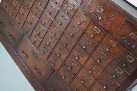 Image 1 of Großer französischer Notar-Apothekerschrank / Aktenschrank aus Eiche, 1920er/30er Jahre