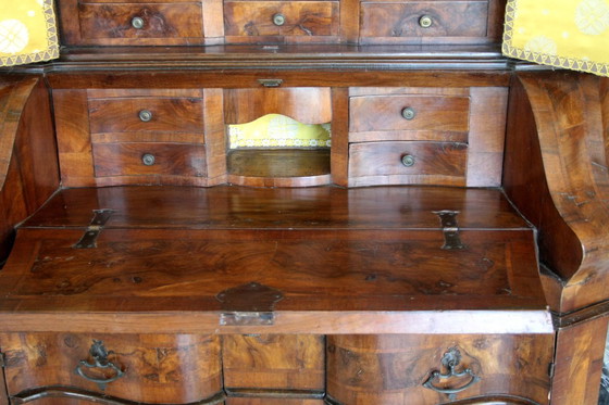 Image 1 of Originele Lombardische Italiaanse trumeau van walnoot en walnootwortelhout, 19e eeuw, Noord-Italië